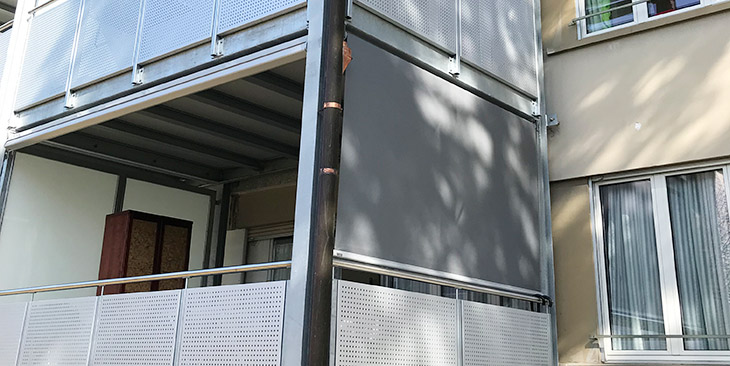 Stahlbalkone mit Stobag Purabox und Vertical Senkrechtmarkisen